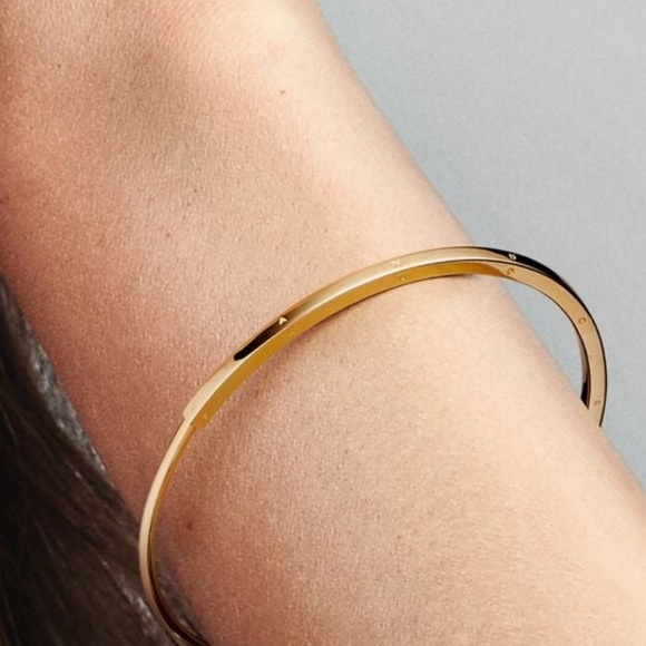 Pandora Signature Closed ID Bangle (Gold) - Picture 3 of 13